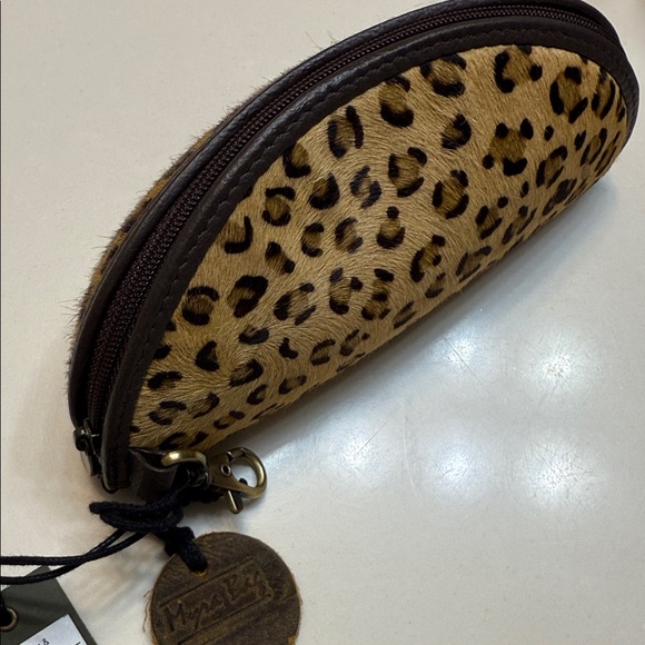 Myra Bag Animal Print Sunglass Zipper Case - Picture 3 of 4